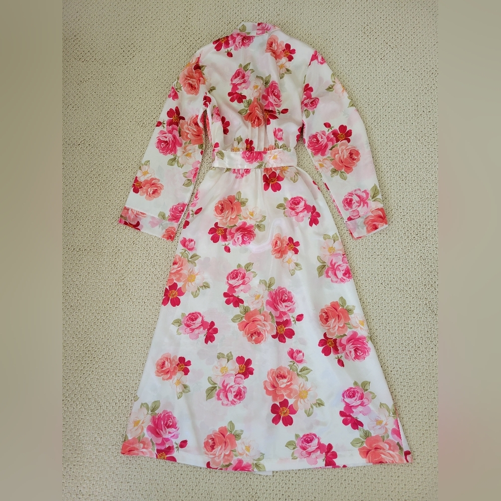 Morgan Taylor Floral Robe - Picture 8 of 13